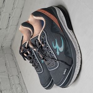 Gdefy gravity defyer mighty walk walking shoes